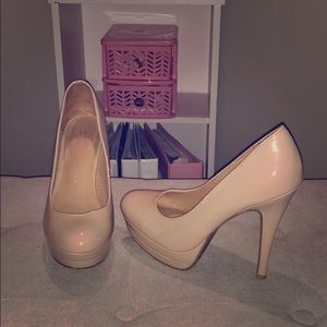 Lauren Conrad Nude heels